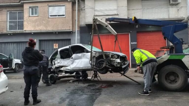 otro-de-los-autos-afectados-foto-la-capital-mar-del-plata-73LOT3FZG5GETARVFDBUY2C7ZE
