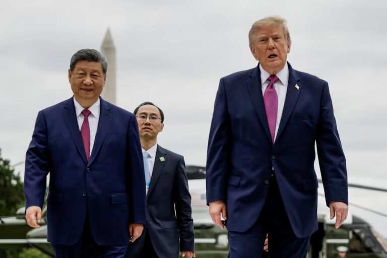 trump-y-xi-jinping-caminan-rumbo-a-la-casa-blanca-fuente-reutersevan-vucci-YOVXLYFFASWGQ5IRFRDZWNUYM (1)